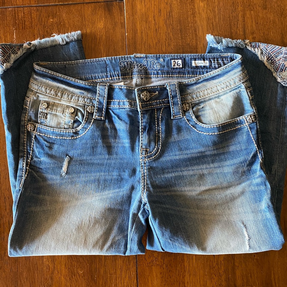 Miss Me Capri jeans